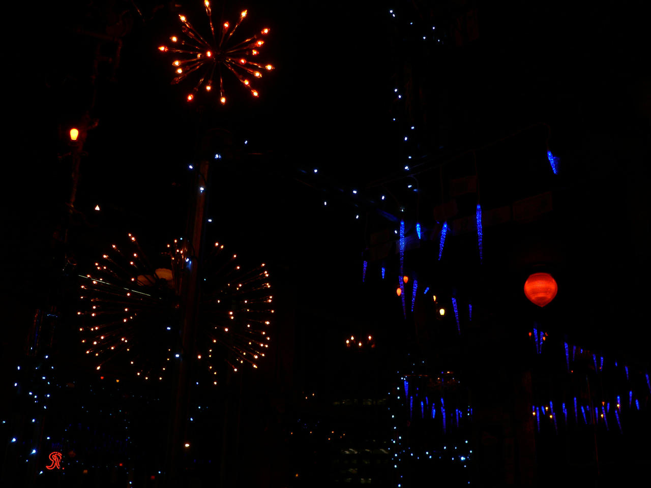Fireworks__by_Tokyo_Slim.jpg